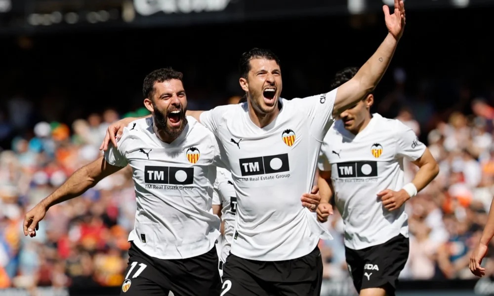 Guido Rodríguez marcó doblete — Guido Rodríguez marcó doblete en derrota del Valencia: "Hay que masticar la bron