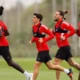 preparación Sevilla Atlético — Sevilla FC Intensifica Preparación para Enfrentar al Atlético de Madrid