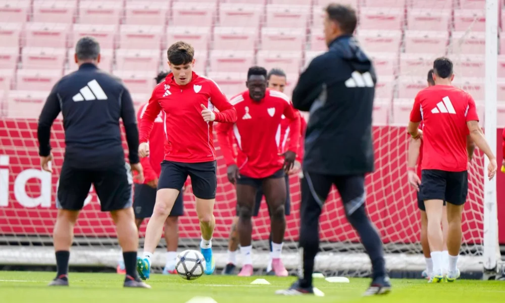 Antonio Cordón Sevilla — Antonio Cordón Sevilla: Presencia Clave en Entrenamiento Pre-Atlético