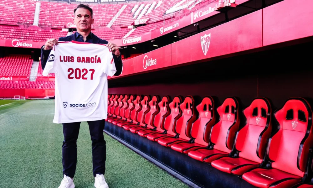 Cambio banquillo Sevilla — Cambio banquillo Sevilla: García Plaza rompe tradición en el Sánchez-Pizjuán