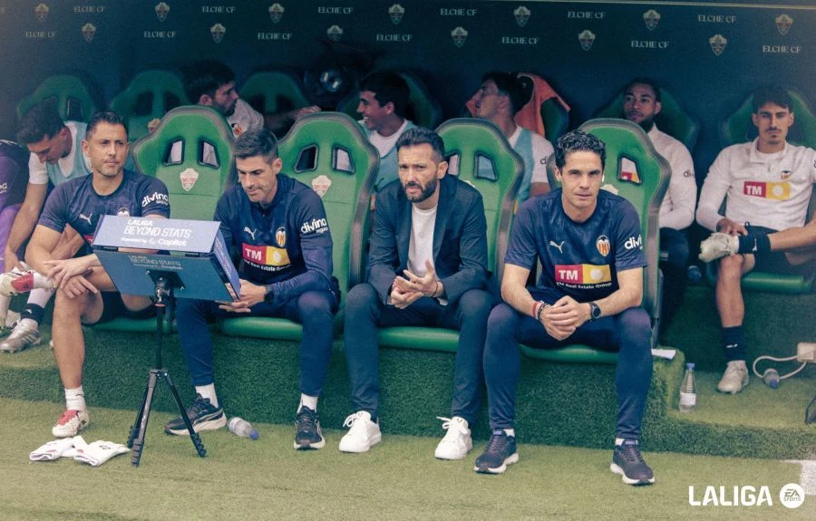 Corberán resultado inmerecido — Corberán lamenta resultado inmerecido del Valencia en derrota ante Elche