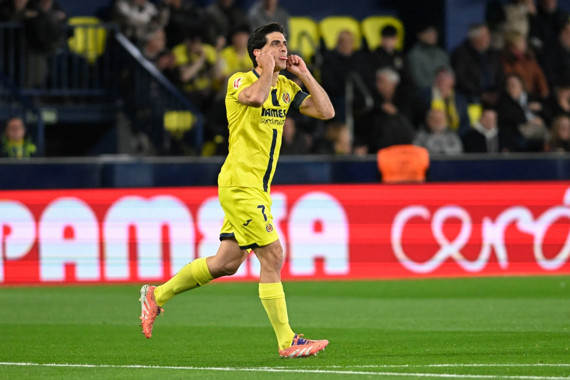 Continuidad Gerard Moreno — El Regreso de la Continuidad Gerard Moreno en el Villarreal CF