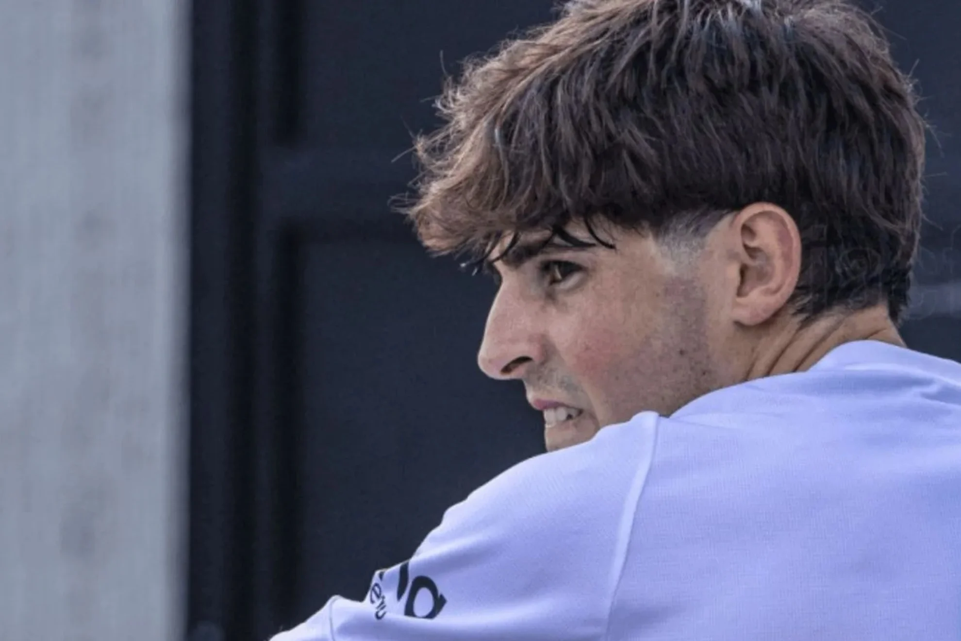 Trayectoria Javi Guerra Valencia — Trayectoria Javi Guerra Valencia: Tres Años de Alternancia y Rendimiento Variabl