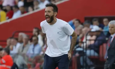 criterio arbitral LaLiga — Criterio Arbitral en LaLiga: Corberán Cuestiona Decisiones del VAR