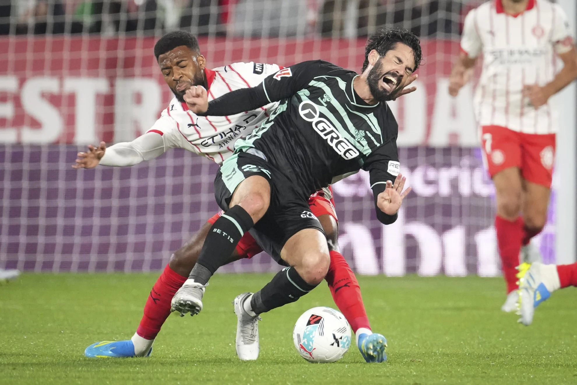 reaparición Isco Betis — Reaparición Isco Betis: El Jugador Vuelve a la Cancha con Victoria Crucial en La