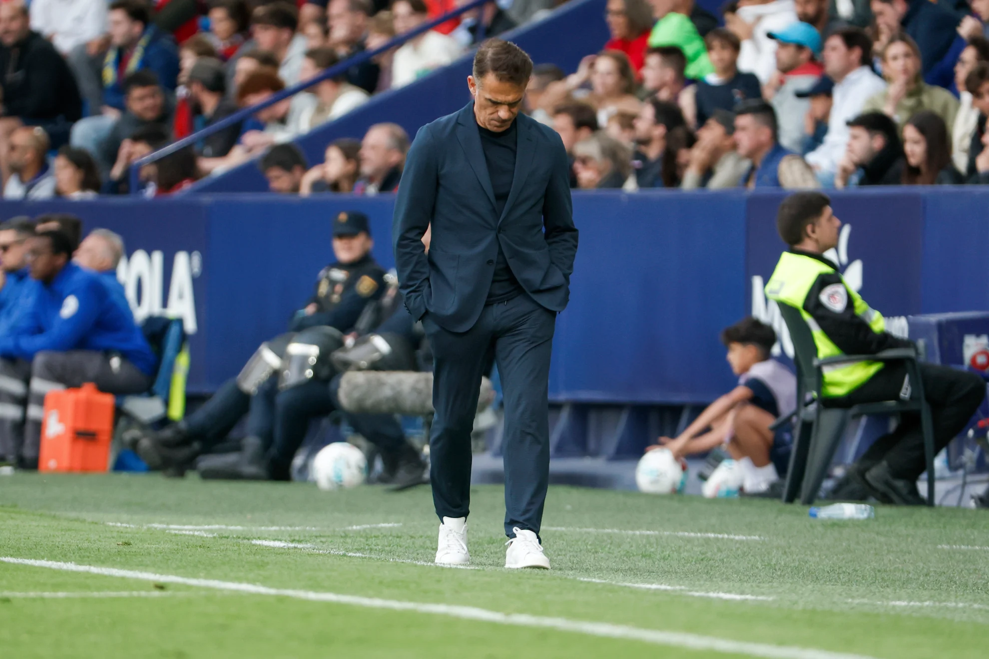 Peor partido Sevilla — Peor Partido Sevilla: García Plaza Critica Dura Derrota ante Levante