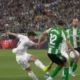 polémicas arbitrales fútbol — Polémicas arbitrales fútbol: controversia por manos en el Betis-Real Madrid
