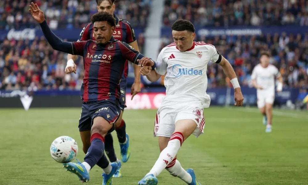 Lesión Kareem Tunde — Lesión Kareem Tunde: El atacante del Levante enfrenta un posible adiós a la temp