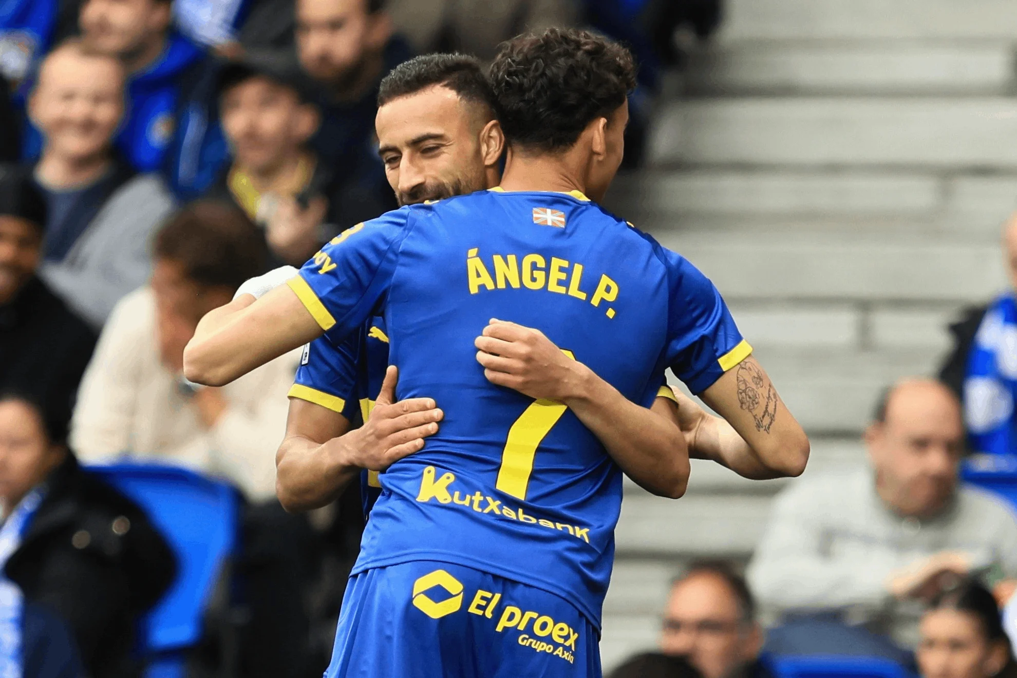 Ángel Pérez Alavés — Consolidación de Ángel Pérez en el Alavés: Clave para la Permanencia