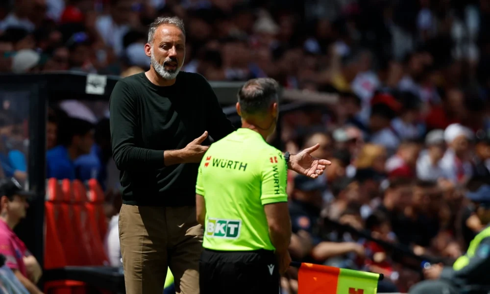 Matarazzo decisiones arbitrales — Matarazzo Decisiones Arbitrales: Técnico de Real Sociedad Evalúa el Empate 3-3