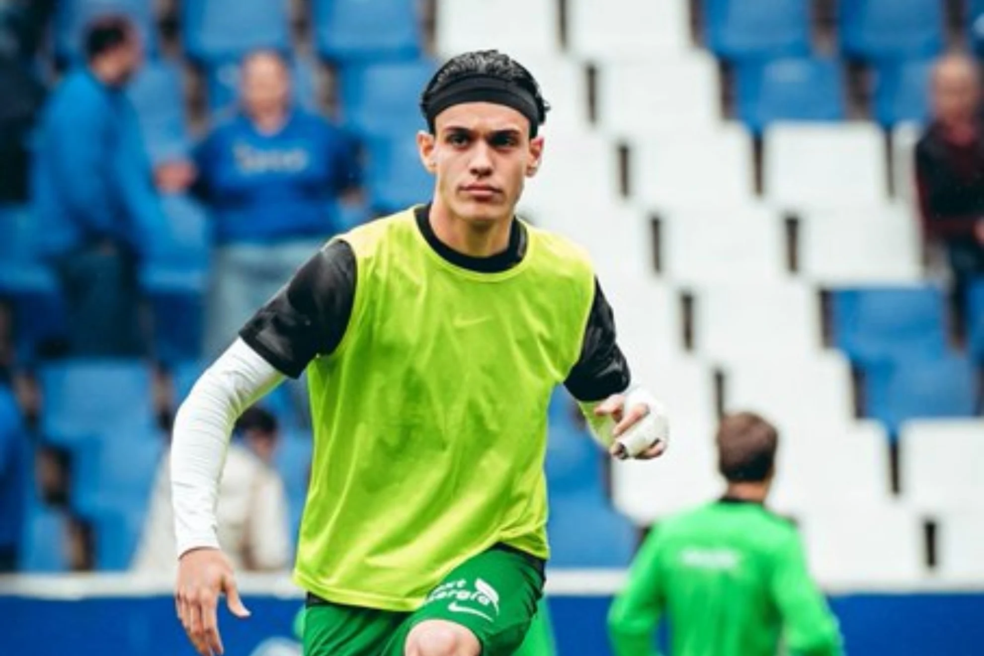 regreso Héctor Fort — Regreso Héctor Fort: Impulso Clave para el Elche en la Lucha por la Permanencia