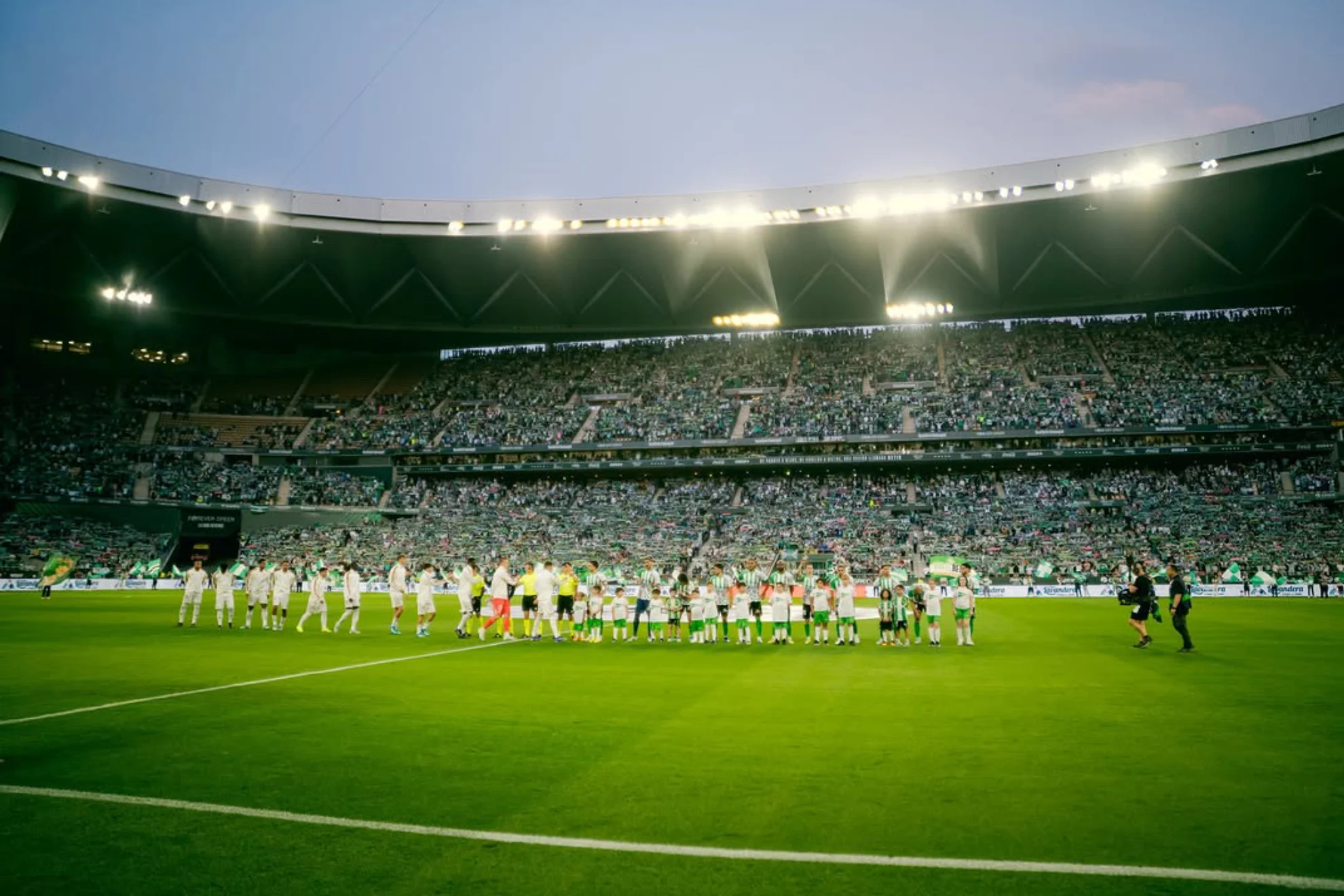 Betis quinto puesto — Betis busca asegurar el quinto puesto en La Liga con finales en La Cartuja