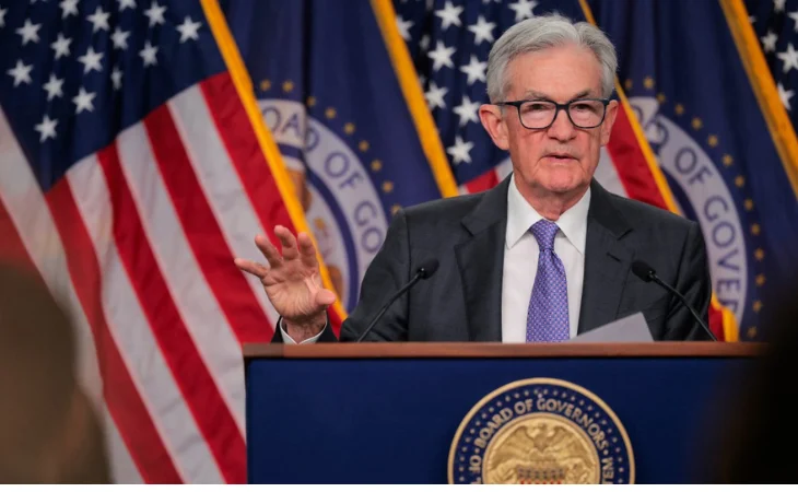 Última reunión Powell — Última reunión Powell: Fed mantiene tasas ante presiones por inflación global