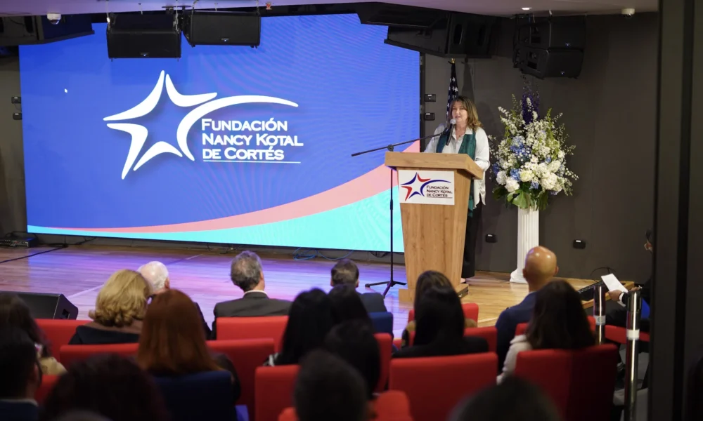 Apertura Teatro Nancy Kotal — Apertura Teatro Nancy Kotal de Cortés consolida oferta cultural en Bogotá