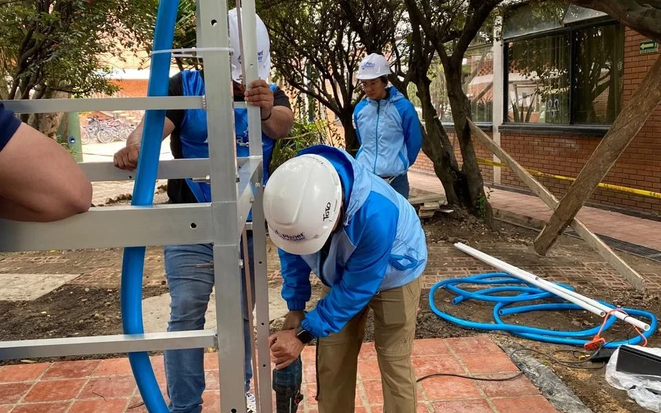 acceso a agua potable — Acceso a Agua Potable: Fundación Alsea Beneficia a Más de 9.000 Personas en Colo