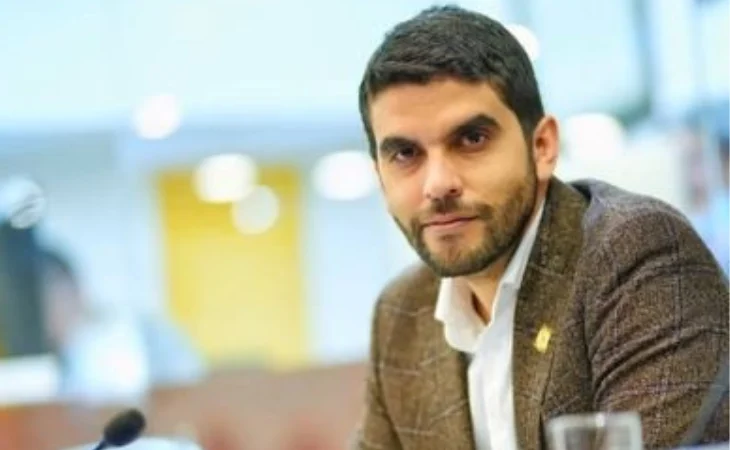 manejo cárceles Colombia — Uribismo Cuestiona Manejo de Cárceles en Colombia