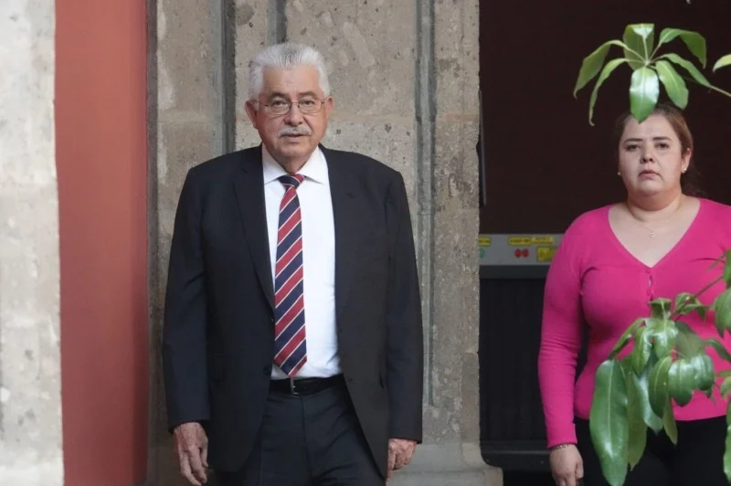 Designación Alfredo Navarrete — Designación Alfredo Navarrete: Clave en el IPAB con respaldo de López Obrador a