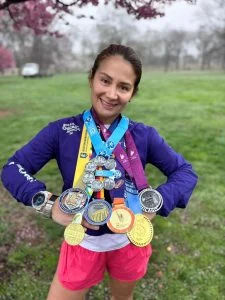 Lina Pulgarín maratones — Lina Pulgarín: La Atleta Pereirana que Conquistó 12 Maratones Internacionales