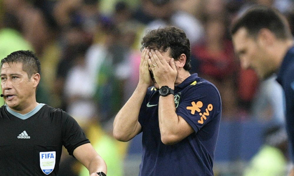 Cambio técnico Corinthians — Cambio Técnico Corinthians: Fernando Diniz, Principal Candidato a Dirigir en Lib