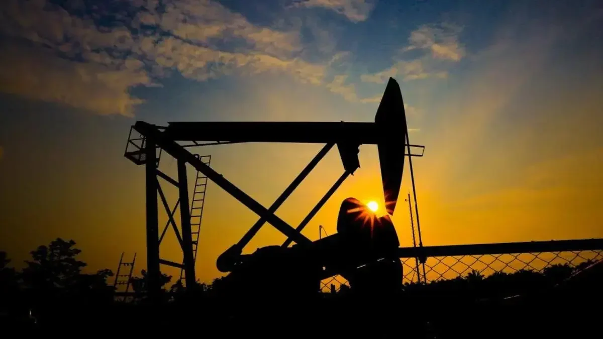 precio petróleo Brent — Precio del petróleo Brent supera los 126 dólares por tensiones entre EE. UU. e I