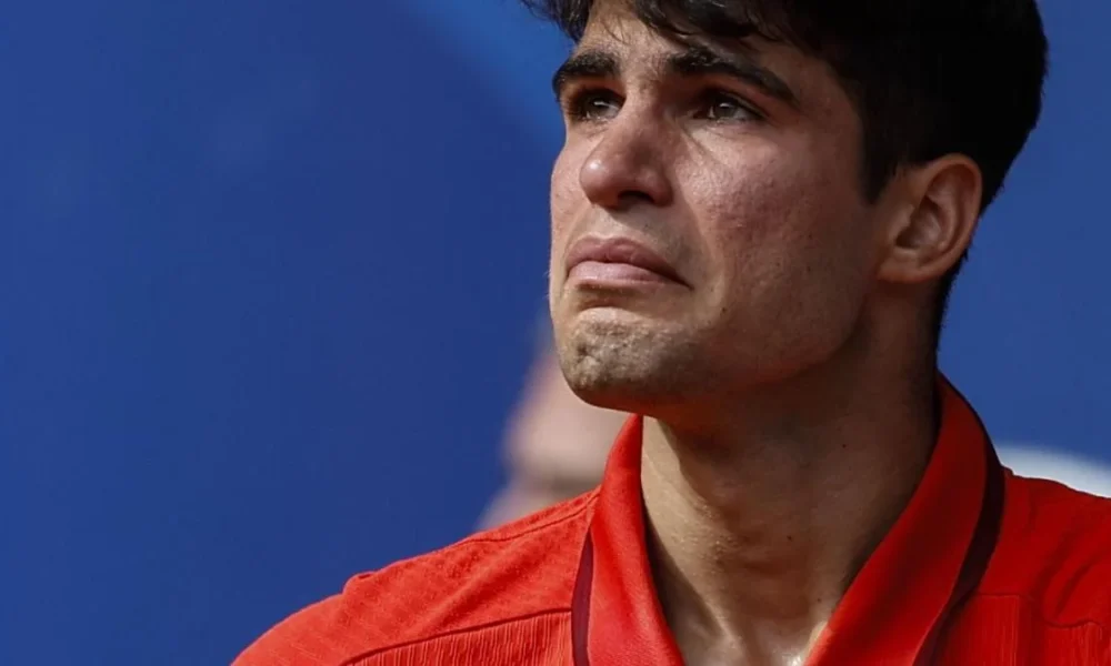 Carlos Alcaraz Roland Garros — Carlos Alcaraz se retira de Roland Garros 2026 por lesión en la muñeca