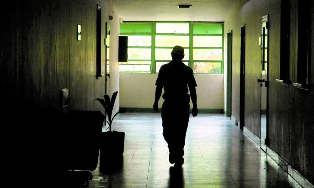 Crisis EPS Antioquia — Crisis EPS Antioquia: Tres millones de pacientes en riesgo por falta de servicio