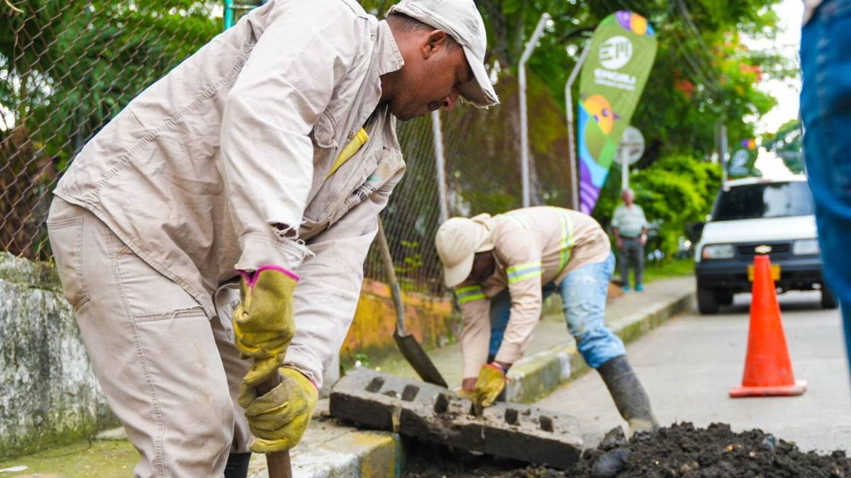 Mantenimientos Emcali Cali — Emcali realiza mantenimientos esenciales en Cali y Yumbo