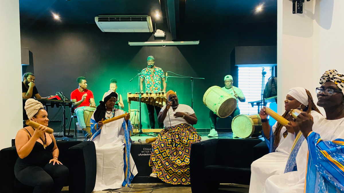 cocina de mujeres — Cocina de mujeres en Semana Santa: tradición y resistencia cultural en Cali