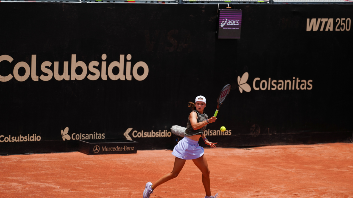 Emiliana Arango semifinal Copa Colsánitas — Emiliana Arango cae en semifinal de Copa Colsánitas: pierde contra Udvardy en Bo