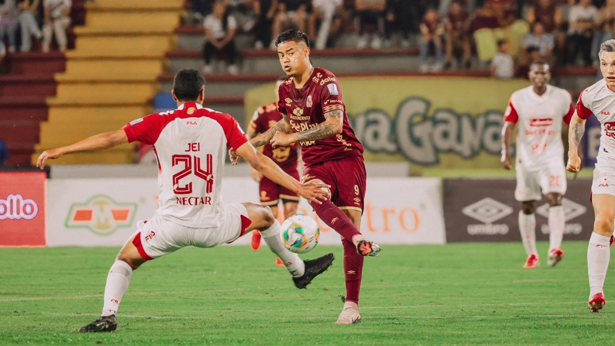 Santa Fe sacó punto — Santa Fe sacó punto contra Tolima pero sigue lejos de la clasificación