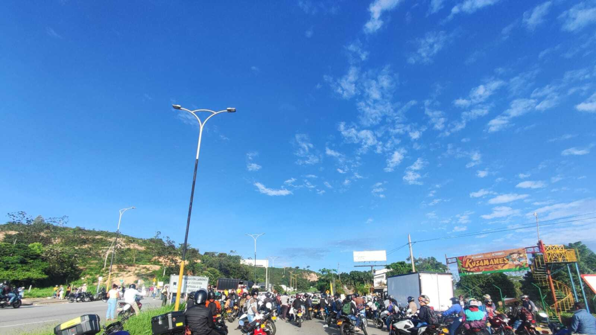 Paro Santander avalúo — Paro Santander Avalúo: Quinto Día de Bloqueos Afecta Palonegro y Rutas Clave