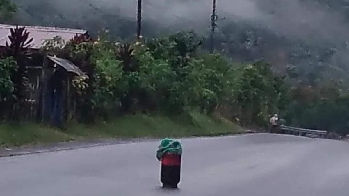 cilindro bomba Nariño — Cilindro bomba Nariño: Bloqueo en vía al mar genera alarma en comunidades