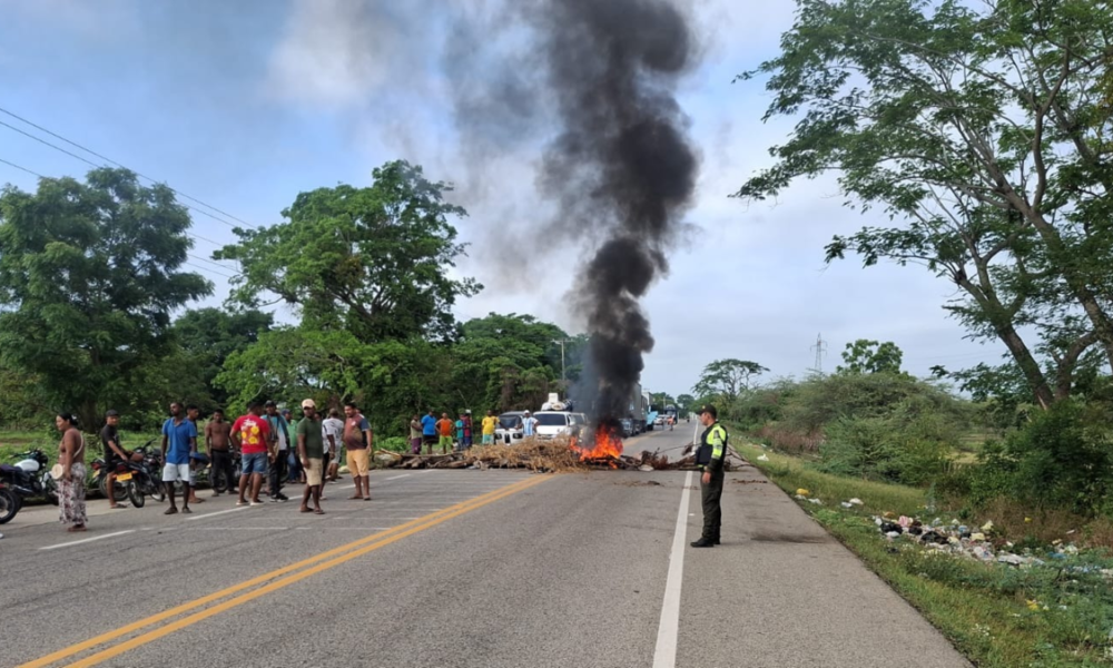 Protestas Calamar Afinia — Protestas Calamar Afinia: Tensión por servicio eléctrico y morosidad en Bolívar