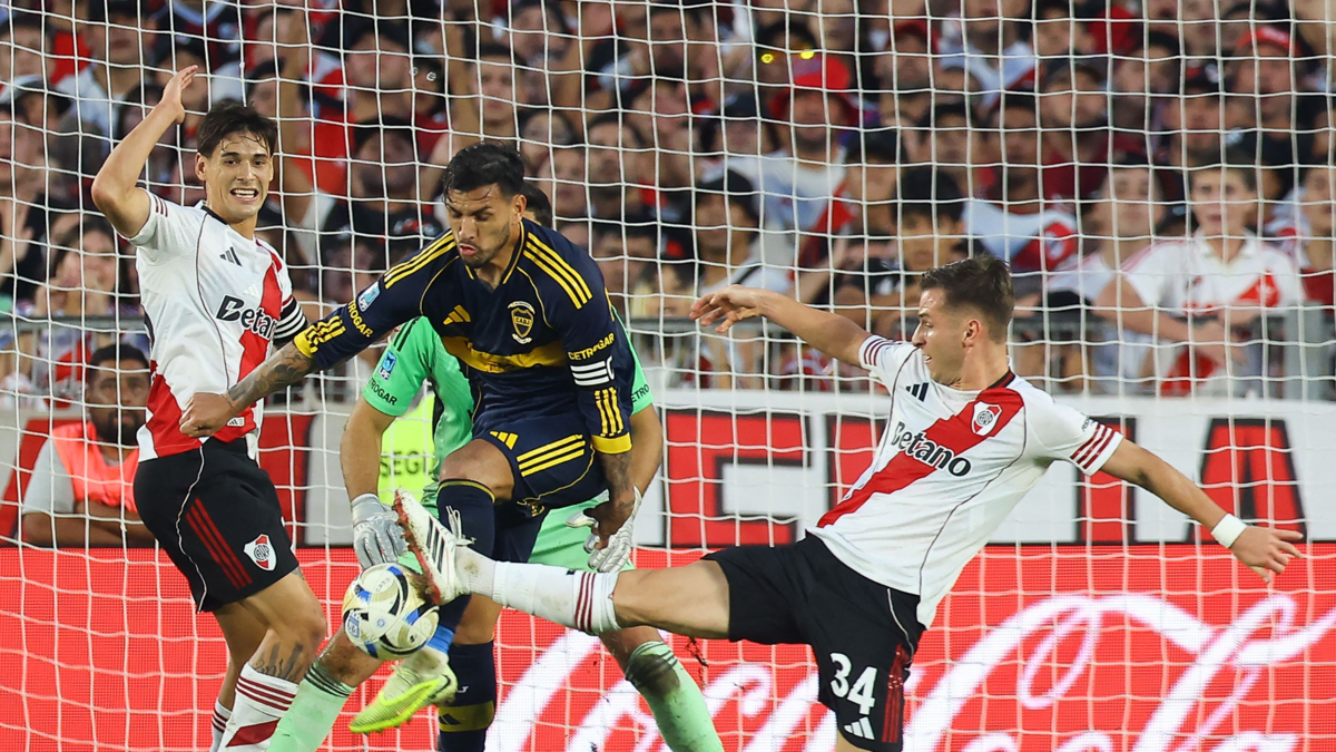 Boca Juniors Superclásico — Boca Juniors Superclásico: Victoria Clave en el Monumental Ante River Plate