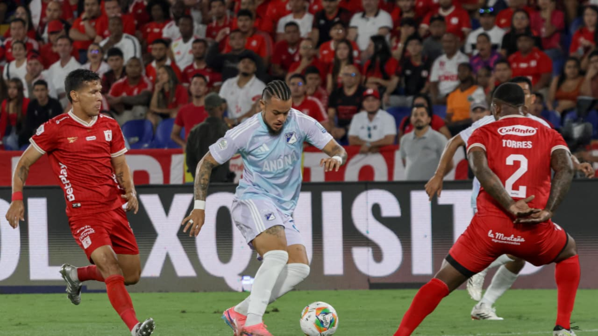 Millonarios complica clasificación — América Vence a Millonarios 3-1 y Compromete Seriamente su Clasificación en la L