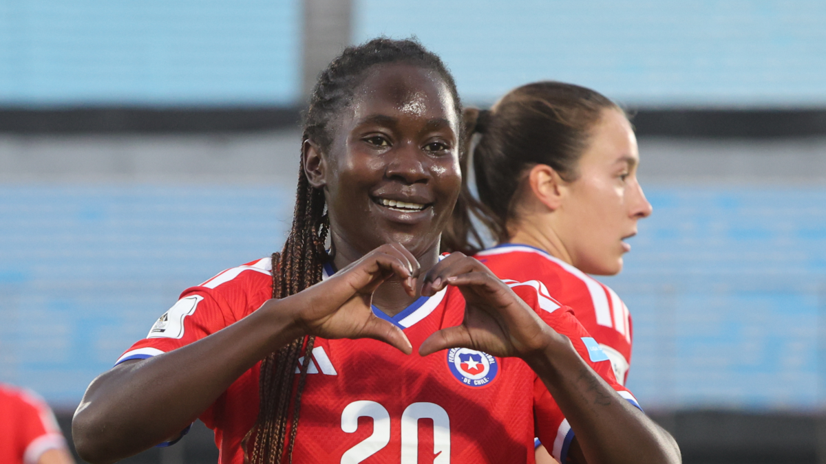 Ataques racistas Mary Valencia — Futbolista Mary Valencia recibe ataques racistas en redes sociales