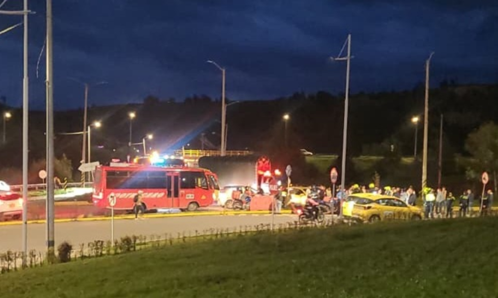 protesta taxistas Tunja — Protesta de taxistas en Tunja: Terminal bloqueada por inmovilización de vehículo