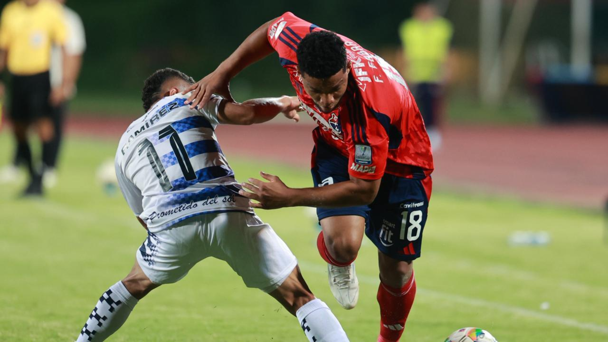 críticas arbitraje VAR — Críticas al arbitraje VAR en Liga BetPlay tras Medellín vs. Chicó