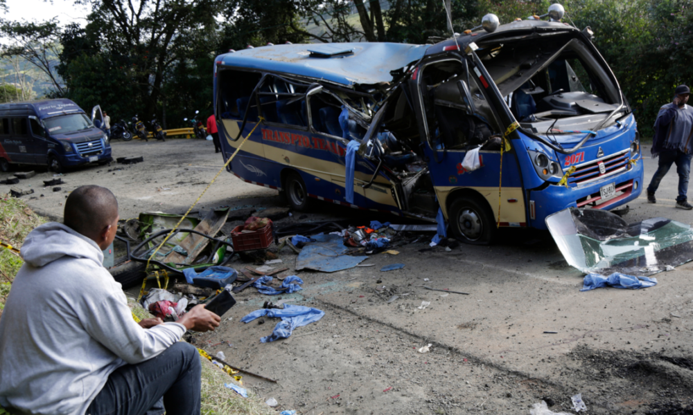 Atentados suroccidente Colombia — Atentados en el Suroccidente de Colombia: Disidencias se Atribuyen Masacre en Ca