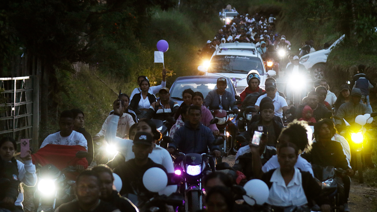 Víctimas Masacre Cajibío — Víctimas Masacre Cajibío: Asciende a 21 el número de fallecidos en la Panamerica