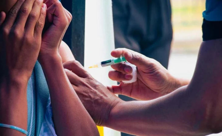 Vacunación sarampión Bogotá — Alerta en Bogotá: Cuarto Caso de Sarampión Impulsa Vacunación Urgente