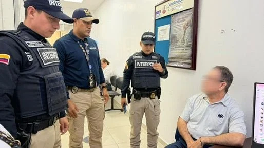 mexicano Interpol Cartagena — Mexicano Interpol Cartagena: Detenido por pornografía infantil en aeropuerto