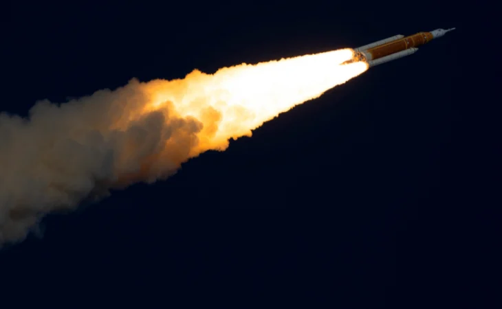 Artemis II confirma éxito — Artemis II confirma éxito en primeras 14 horas de vuelo hacia la Luna