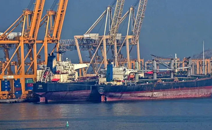 Rusia OPEP+ — Rusia OPEP+: Permanencia Confirmada Pese a Retiro EAU