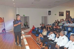 Osorio capacita entrenadores — Juan Carlos Osorio Impulsa Capacitación de Entrenadores en Risaralda