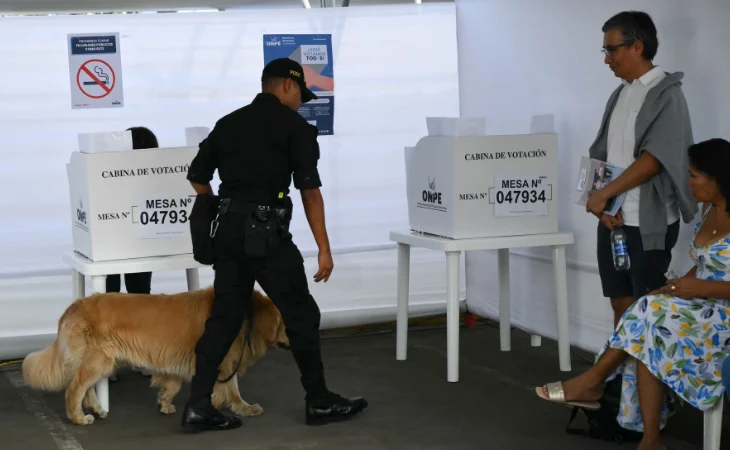 Elecciones Perú 2026 — Elecciones Perú 2026: 35 candidatos compiten en jornada electoral crucial