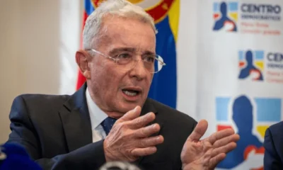 Críticas Uribe Petro — Críticas de Uribe a Petro por seguridad fronteriza y aranceles con Ecuador