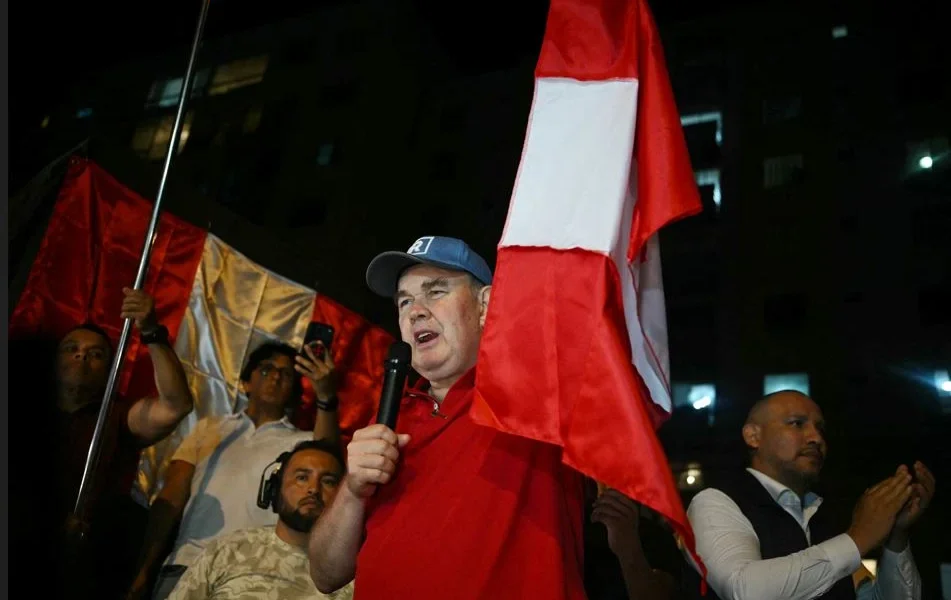 balotaje Perú 2026 — Balotaje Perú 2026: Reñida contienda por segundo cupo y denuncias de irregularid