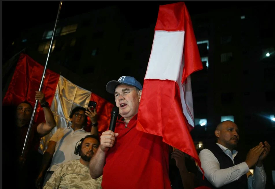 balotaje Perú 2026 — Balotaje Perú 2026: Reñida contienda por segundo cupo y denuncias de irregularid