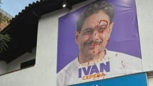 ataque sede Cepeda — Ataque a sede de campaña de Iván Cepeda en Medellín genera inquietud electoral